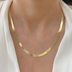 18k Gold Herringbone Necklace Snake Chain 16 Inch 🆕